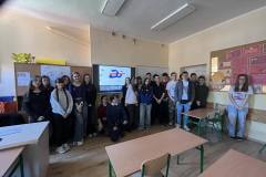 UE06