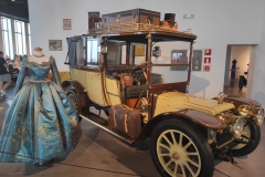 47-Muzeum-Samochodow-i-Mody